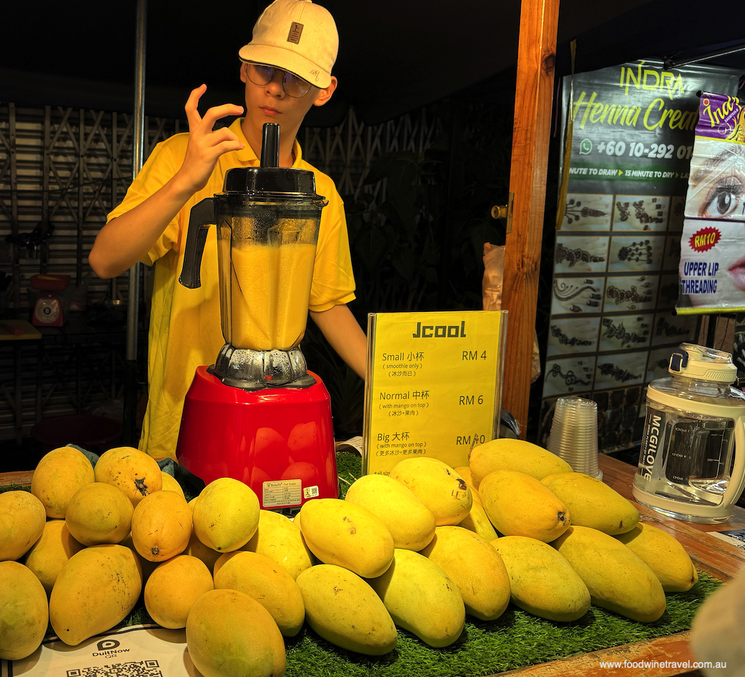 Students produce mango smoothies. You can even choose the fruit you want in your drink.